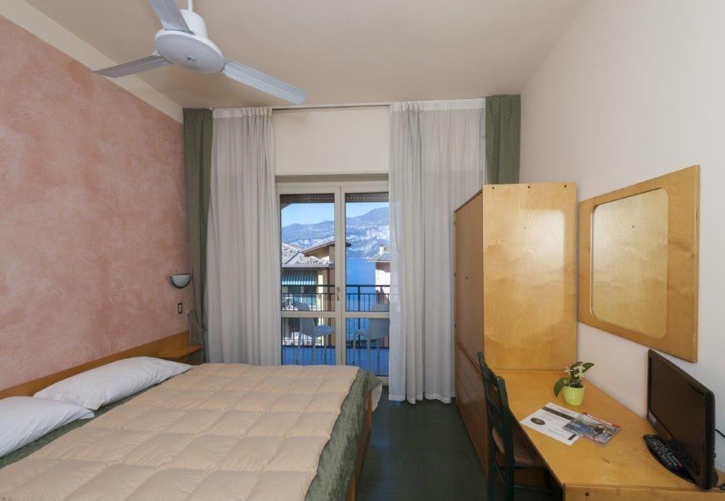 Hotel Sorriso Brenzone sul Garda Exterior foto
