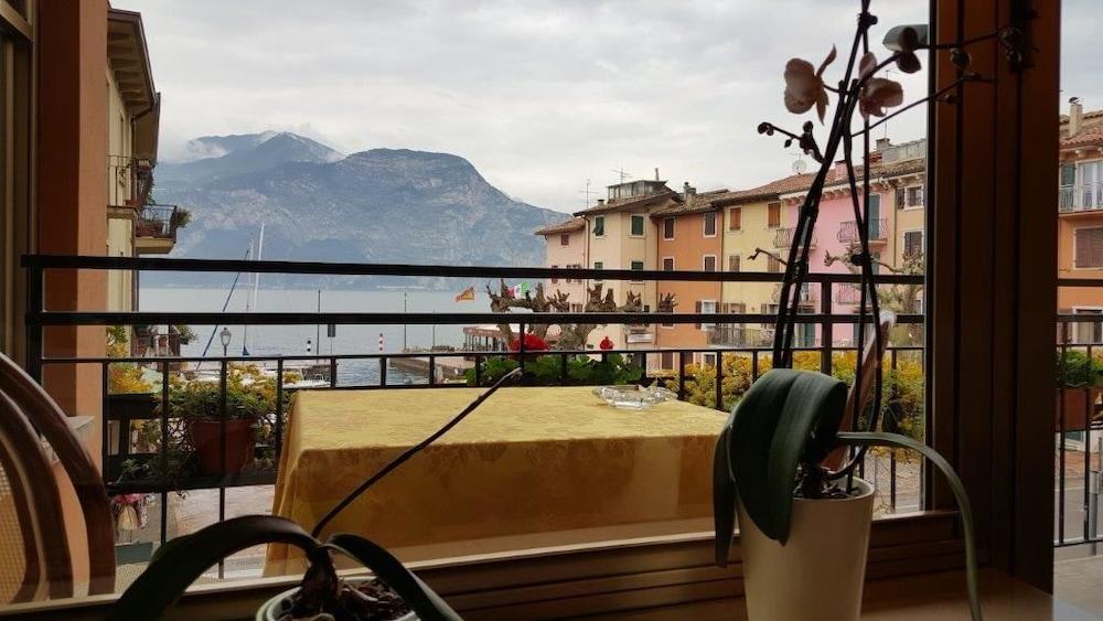 Hotel Sorriso Brenzone sul Garda Exterior foto